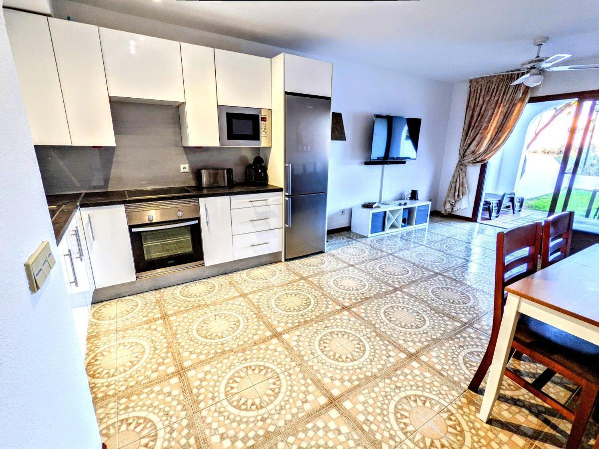 Luxury Newly Refurbished Modern Apartment With Stunning Mountain Views - Xmas And Ny 2025-2026 Now Booking San Miguel de Abona Luaran gambar